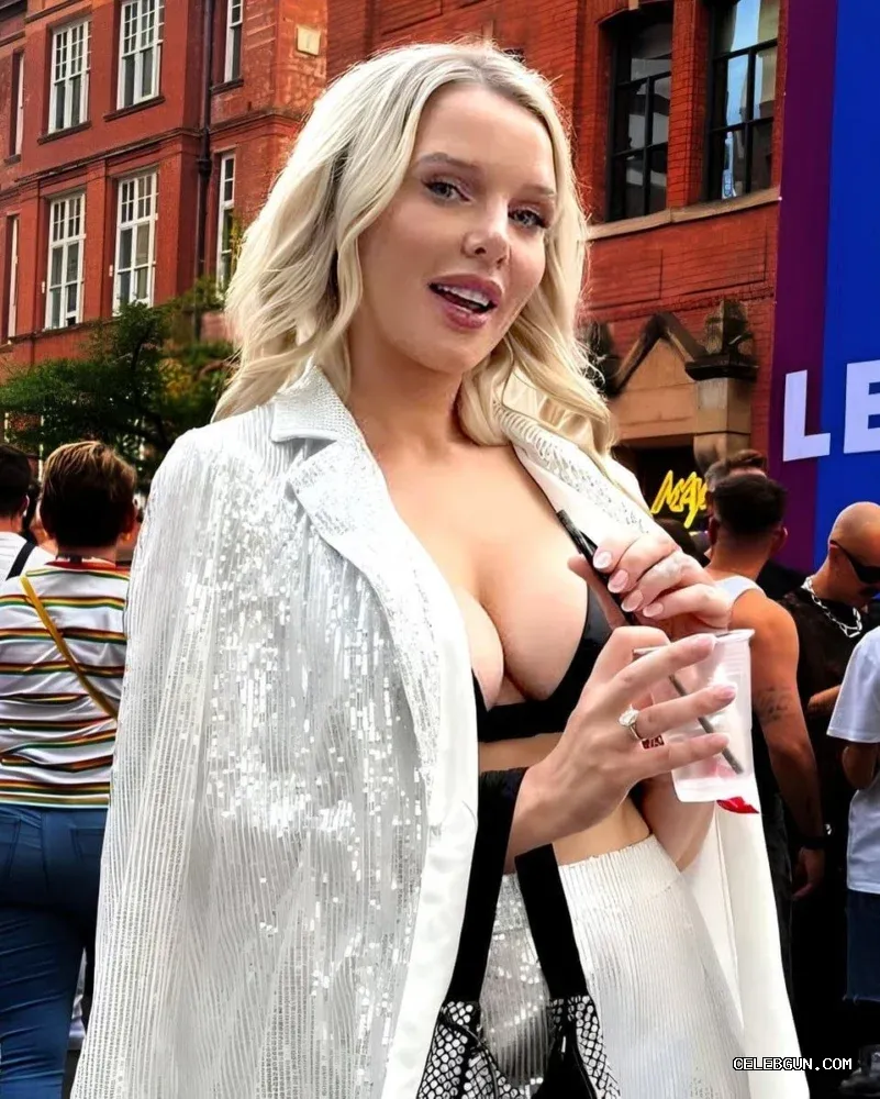Helen Flanagan's Stunning Boobs: Must-See Sexy Photo Collection!