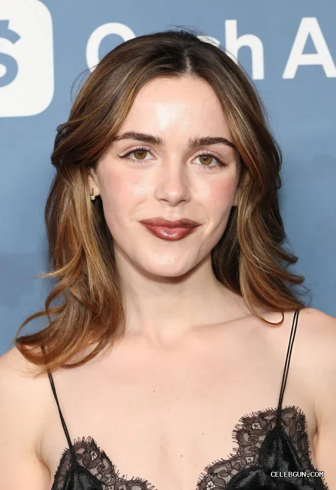 Kiernan Shipka's Stunning B Cup Nude Boobs Collection Revealed
