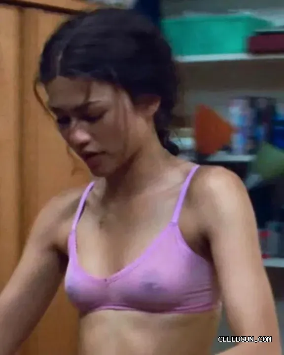 Zendaya's Stunning Nude Collection: A Cup Petite Boobs Exposed